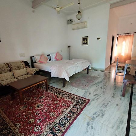 Royal Farm Bharatpur Apartment Стая снимка